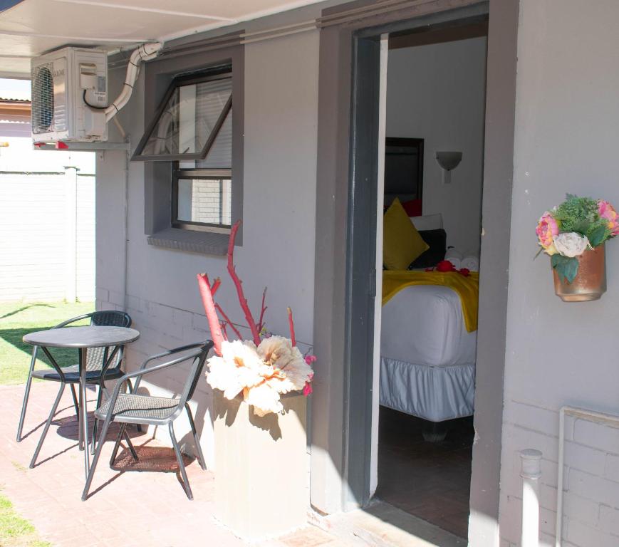 Sinesan Guesthouse photo
