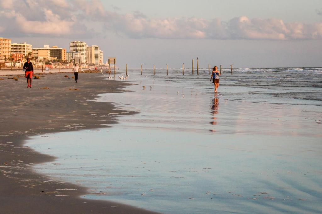 Sweet Retreat by the Sea photo