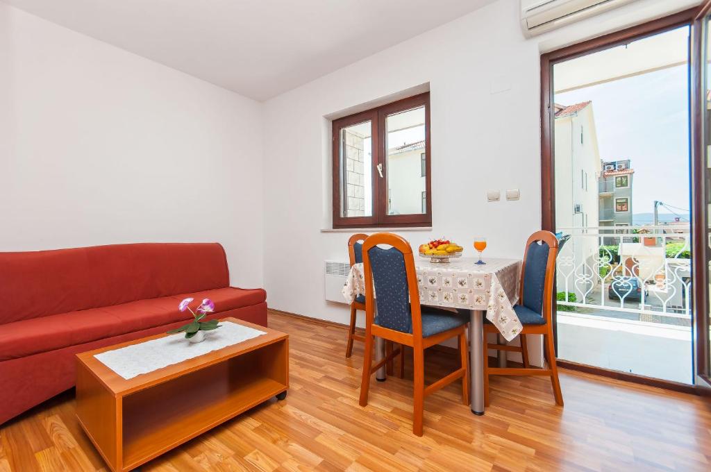Apartments Ricina photo