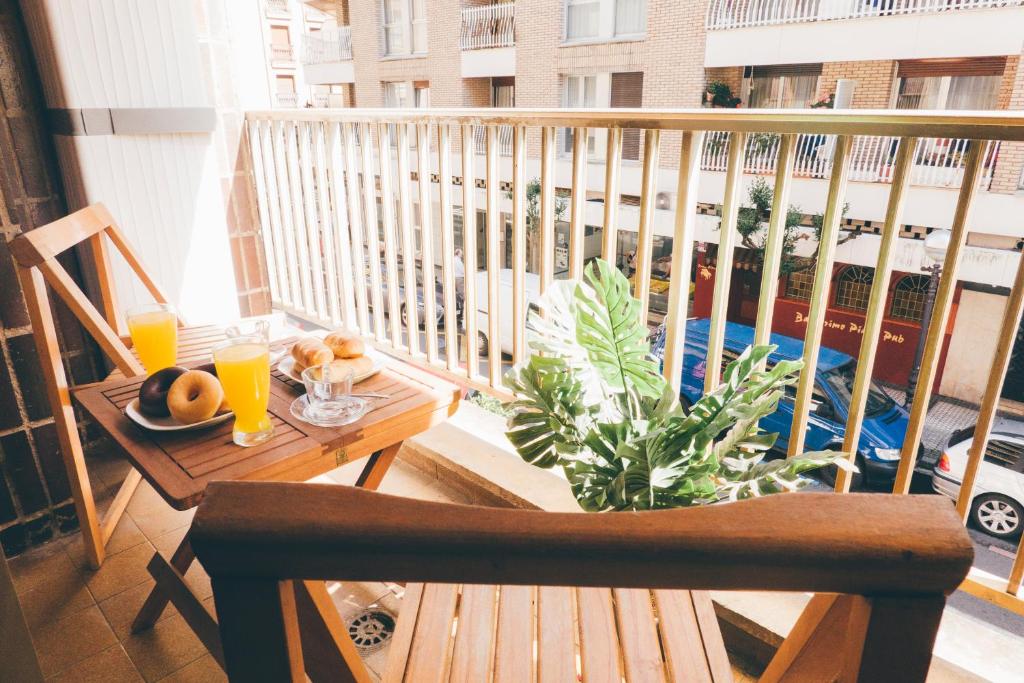 GROS ZURRIOLA BEACH WIFI TERRACE PARKING 20E night photo