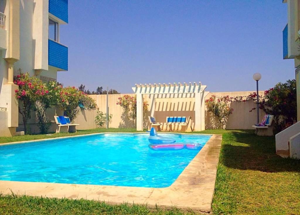 Sea View Apartment in Hammamet with Shared Pool, Hammamet