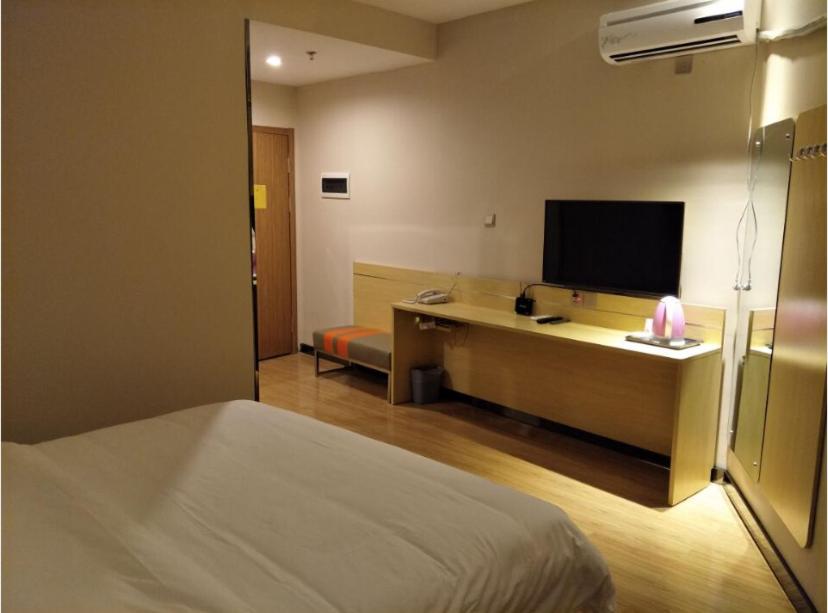 7 Days Premium·Guyuan Beijing Road photo