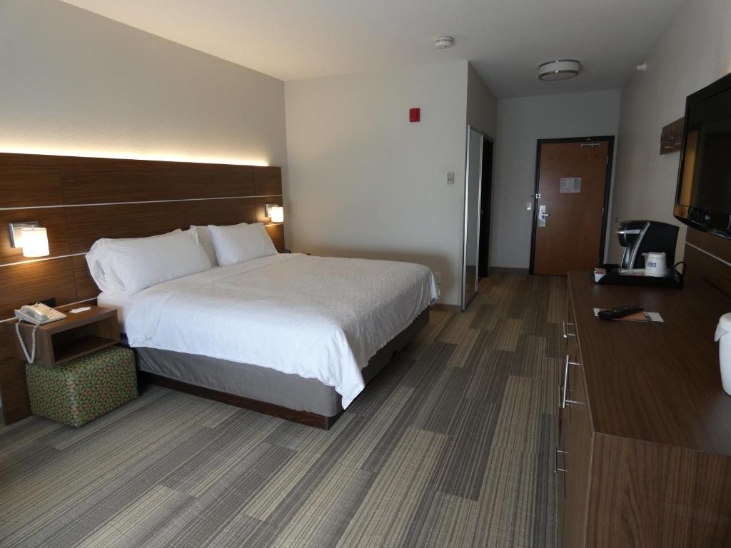 Holiday Inn Express Hotel & Suites Limon I-70/Exit 359 photo