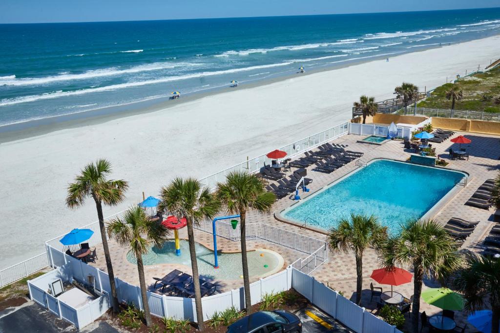 Holiday Inn Resort Daytona Beach Oceanfront By IHG スイミングプール