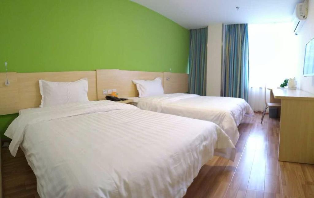 7 Days Inn Yibin Boxi City Center photo