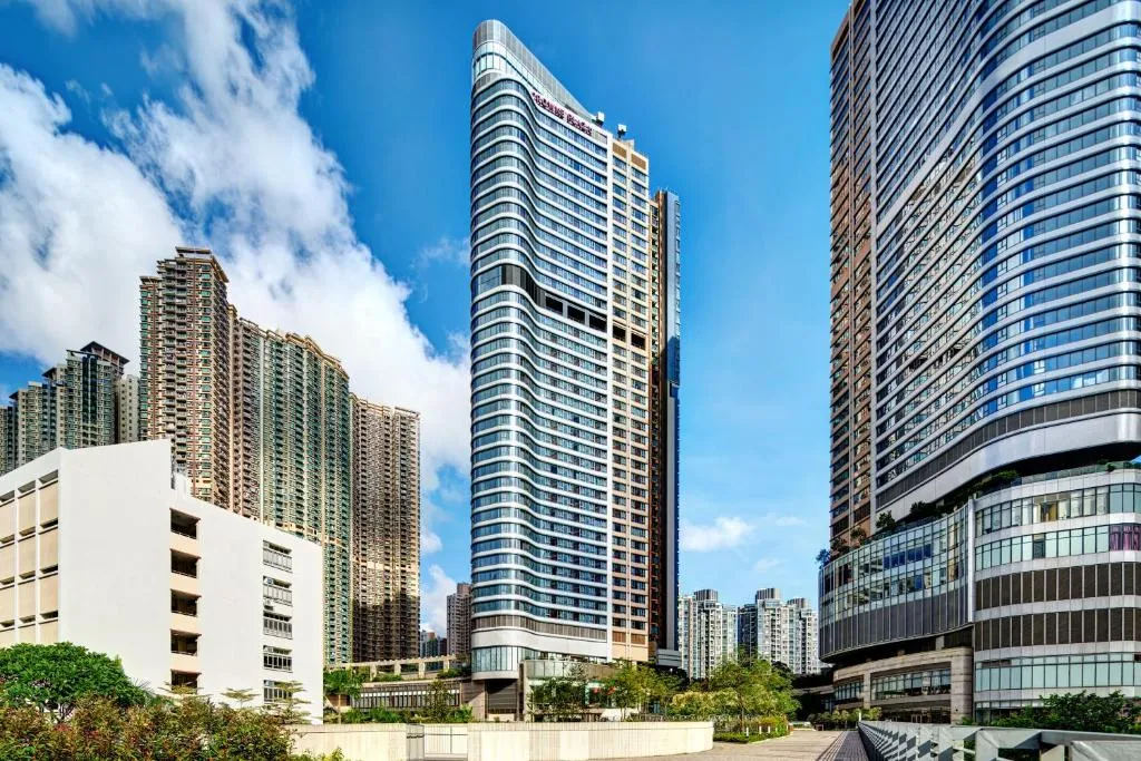 香港九龍東皇冠假日酒店，位于香港的酒店