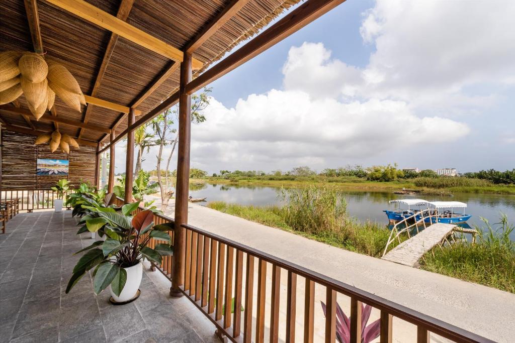 Balcony/terrace, The Boat House Riverside Homestay in Hoi An