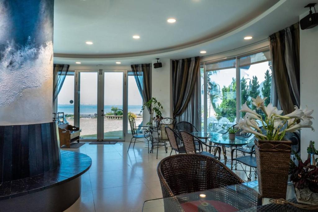 Migrator Intertidal Homestay