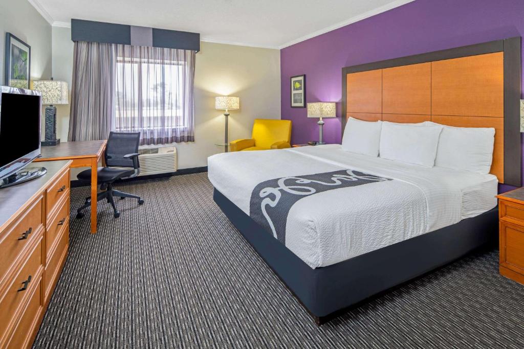 Pet Friendly Hotels in Baton Rouge LA TripsWithPets