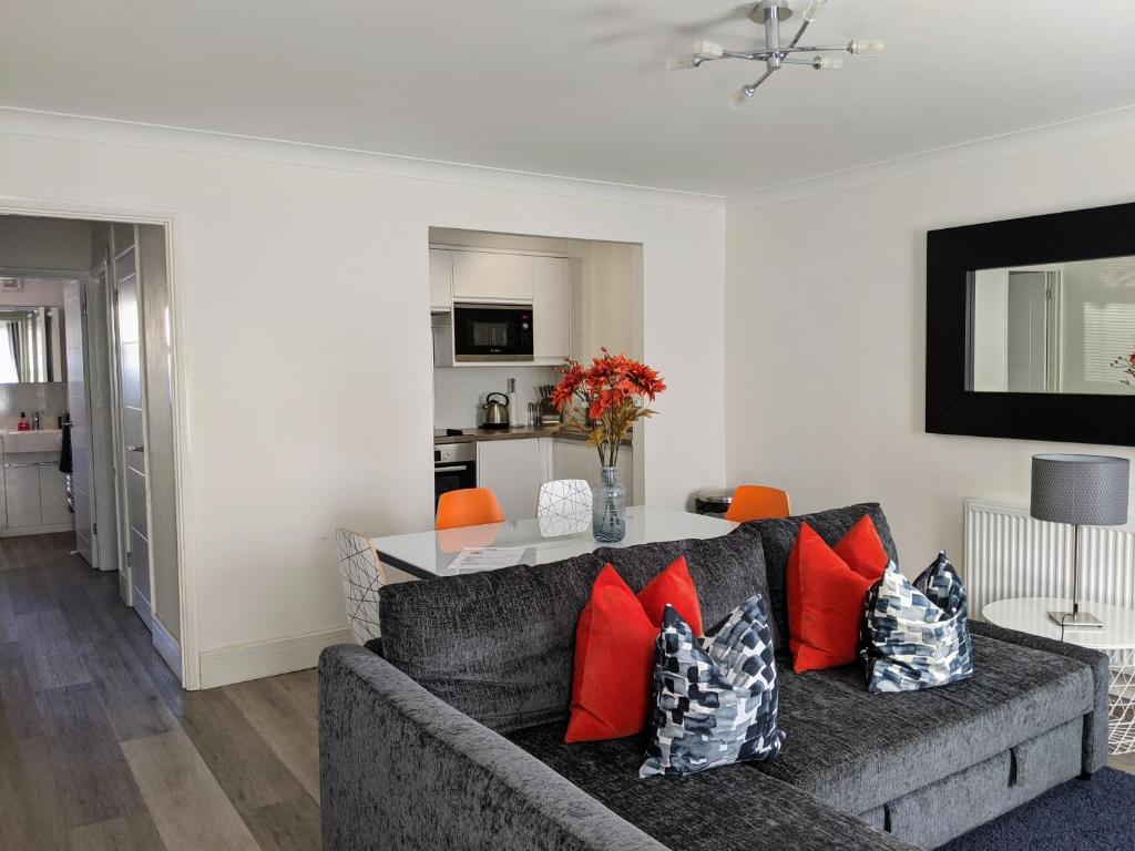 Saffron Court Apartment 06, High Wycombe photo 8