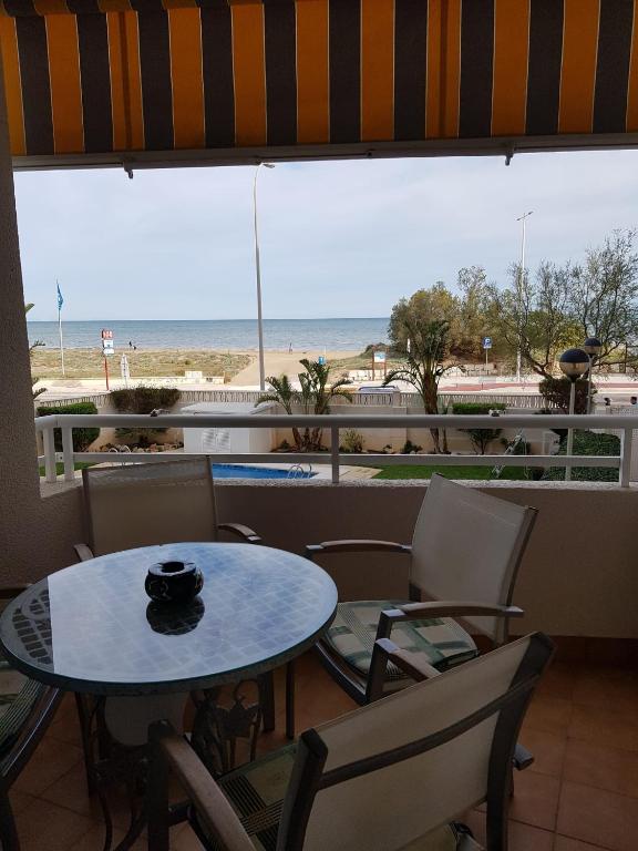 Apartamento primera linea junto al puerto - 1