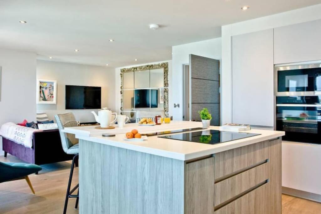 Fistral Two-Bed Apartment, Pentire photo 3
