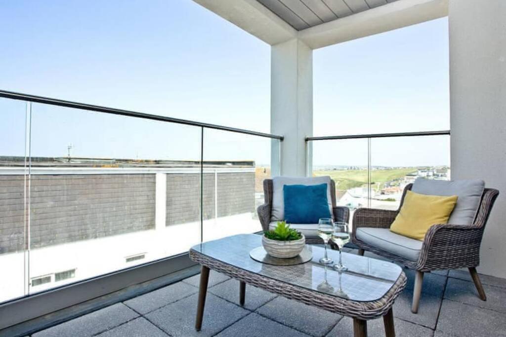 Fistral Two-Bed Apartment, Pentire photo 4