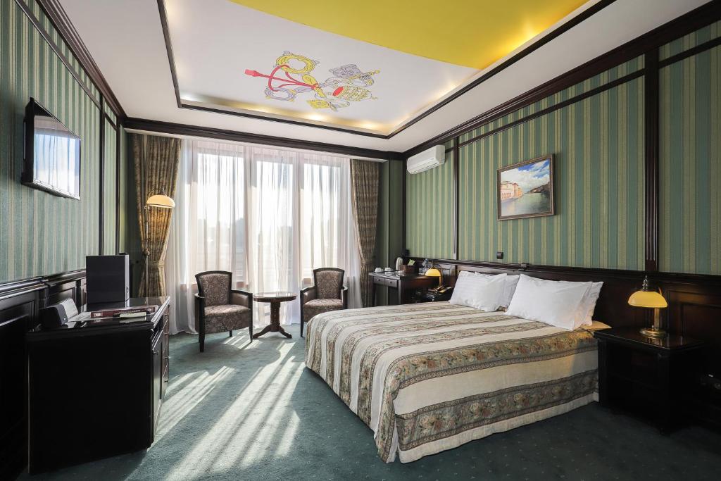 Attache Hotel — Hotel in Kyiv