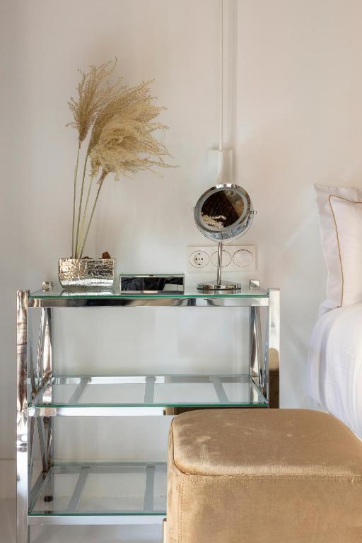 Spectacular by Sebastiana Group - 3