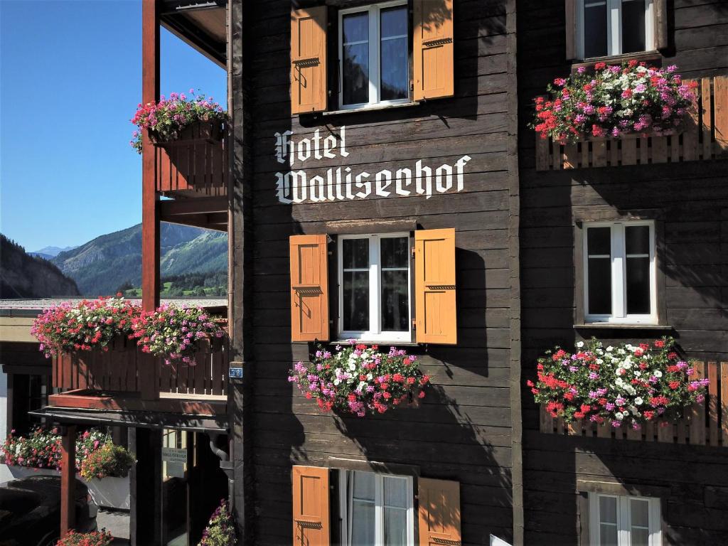 Hotel Walliserhof-Leukerbad-Therme - 2