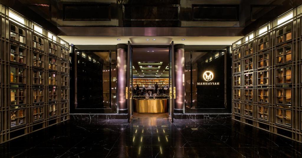 Bar/lounge