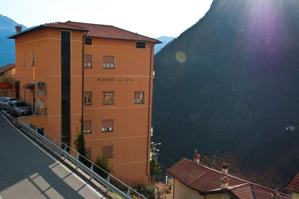 Albergo De Jean photo