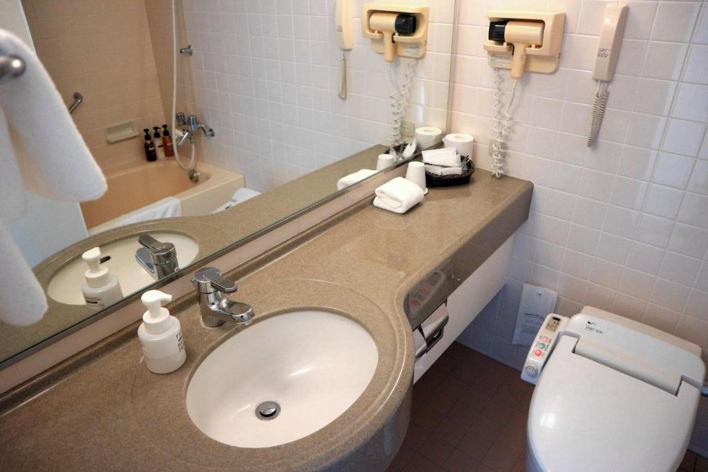 Grand Hotel New Oji Photo 9