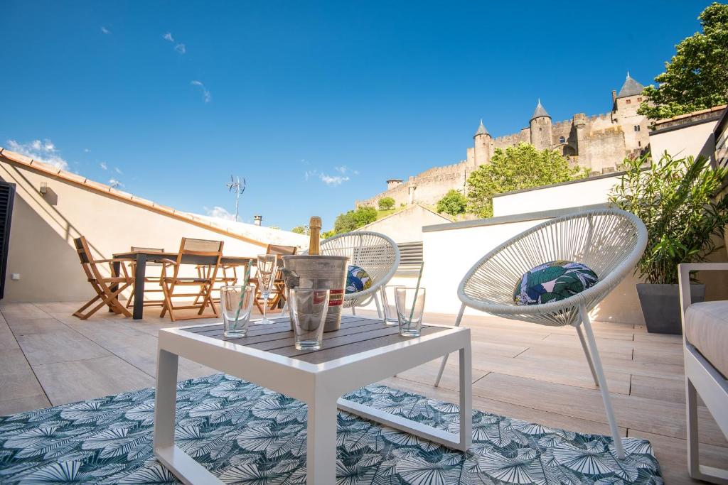 La terrasse de La Tour Pinte. - 4
