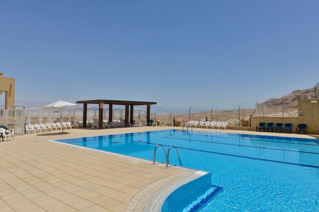 Swimming pool, HI Massada Hostel in Dead Sea