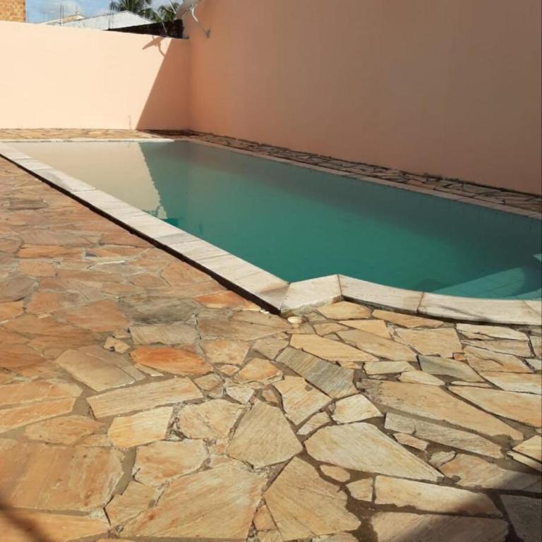 Casa com Piscina no Centro de Sinop para até 14 pessoas
