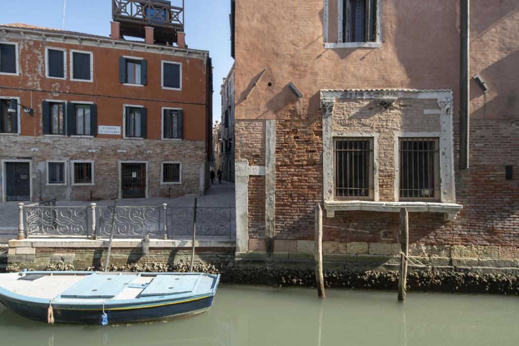 Apartments in San Marco with Canal View photo