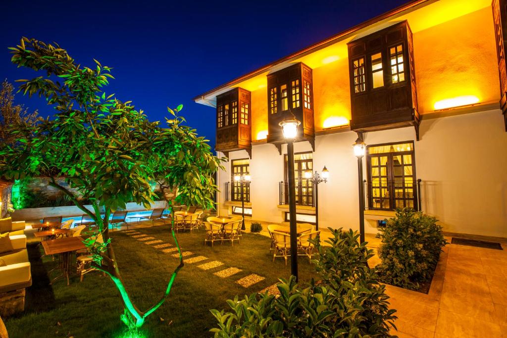 Livia Garden Hotel photo