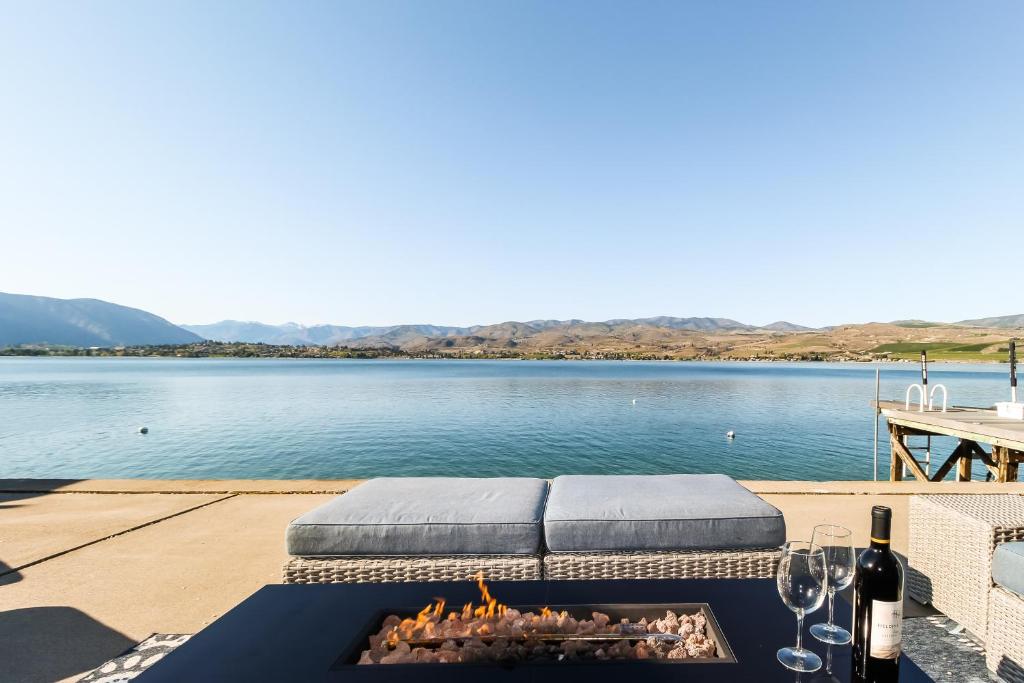 Lake's Edge Landing, Chelan