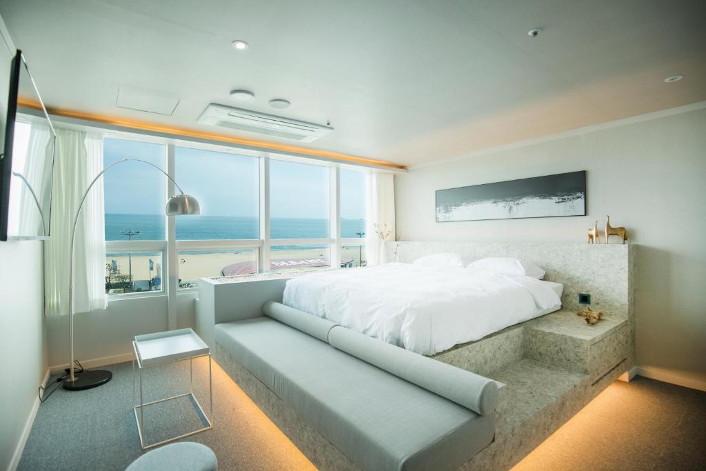 Busan Apartments for Rent, South Korea price from 126 of Hotels