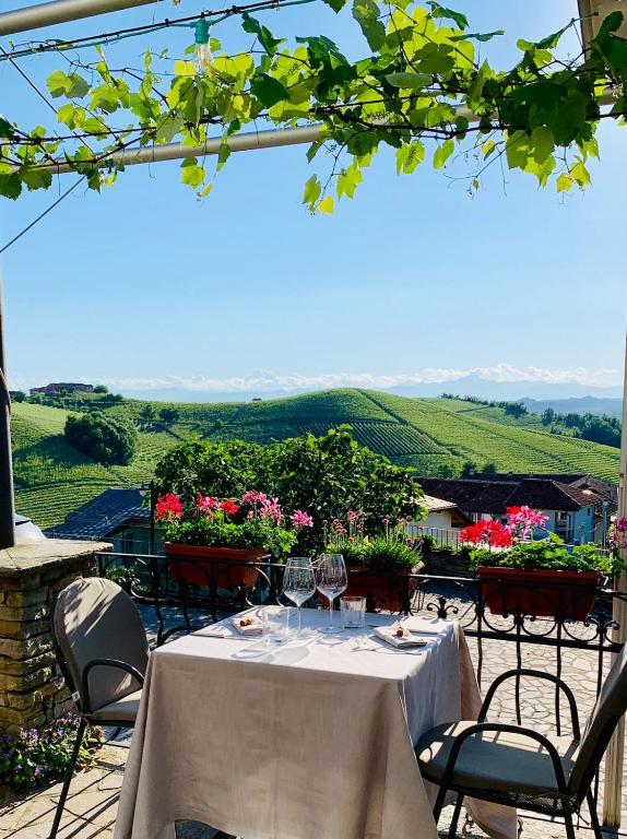 Locanda Rabaya' — Hotel in Barbaresco