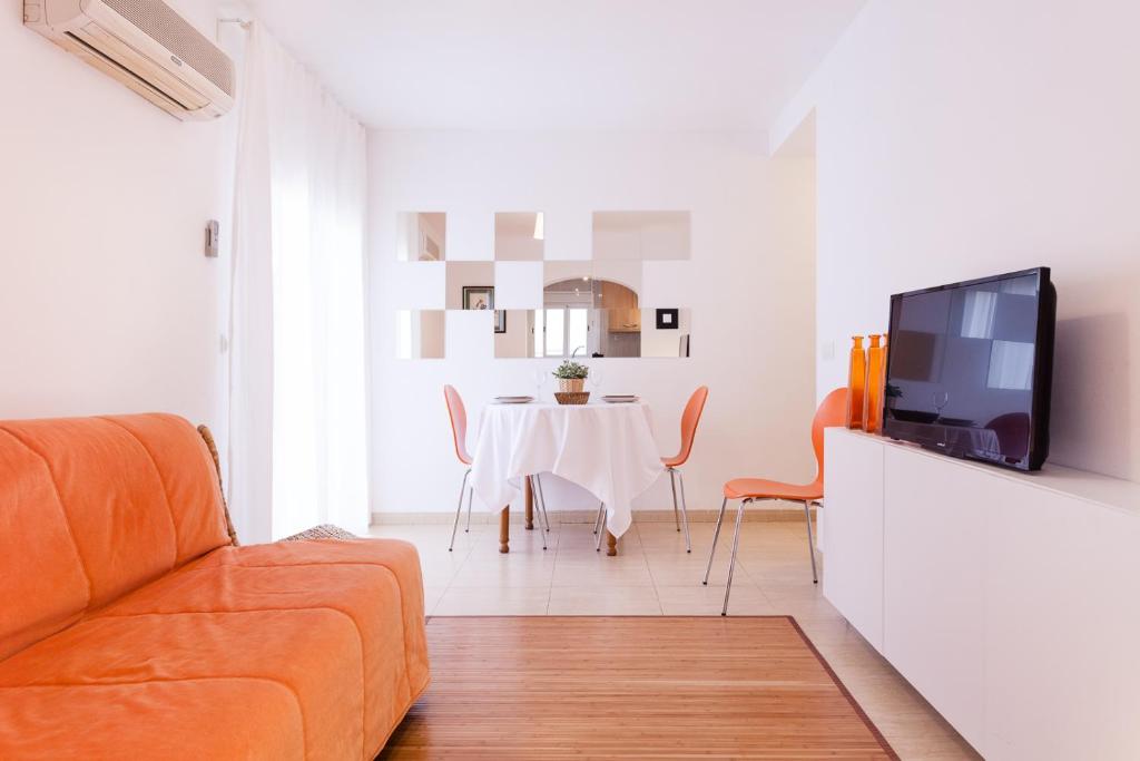 Patio Budget Apartment 12 - 3
