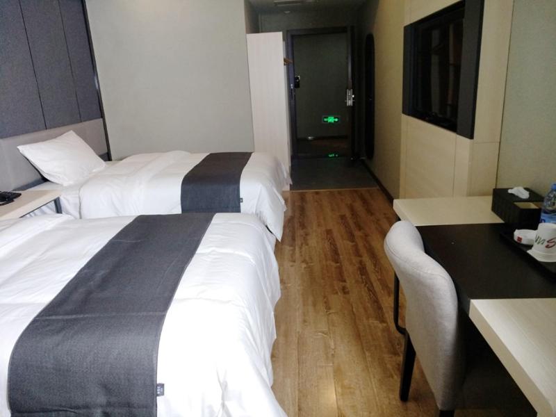 Thank Inn Plus Hotel Sichuan Guang'an Yuechi County Tianlong Street photo
