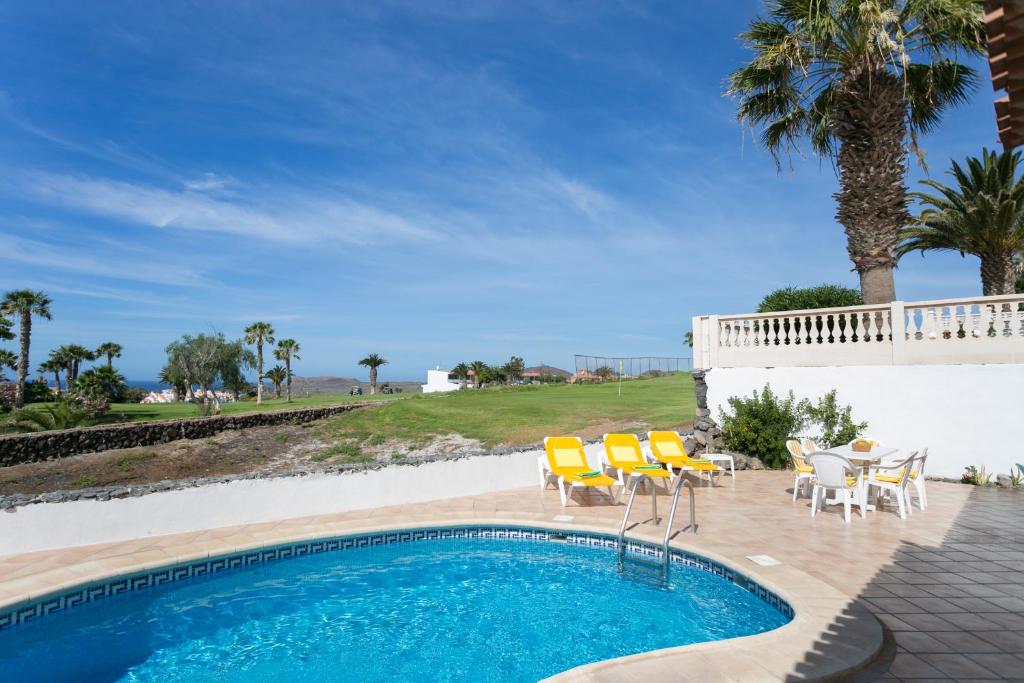 CASA AMARILLA sunny holiday home with heated pool - 2