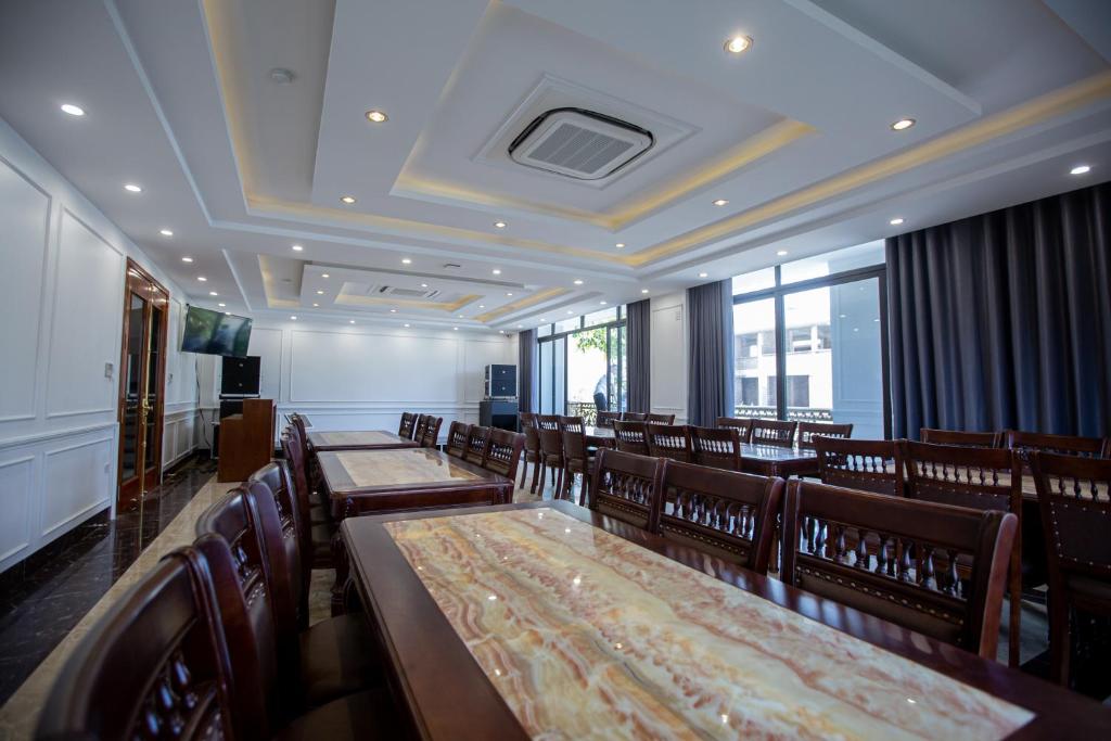 Tan Truong Son Legacy Hotel 전경