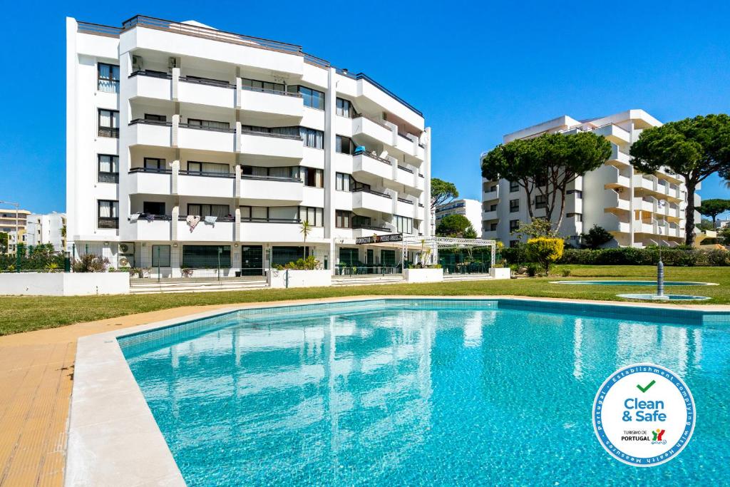 WHome | Vilamoura Sunny Apartment, Quarteira