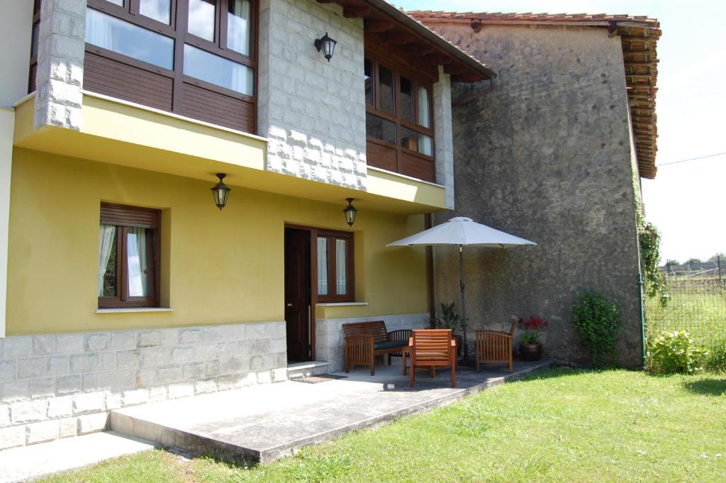 Gestiona2R - Casa Dos Carmenes, caminando a la playa, ideal familias, Llanes