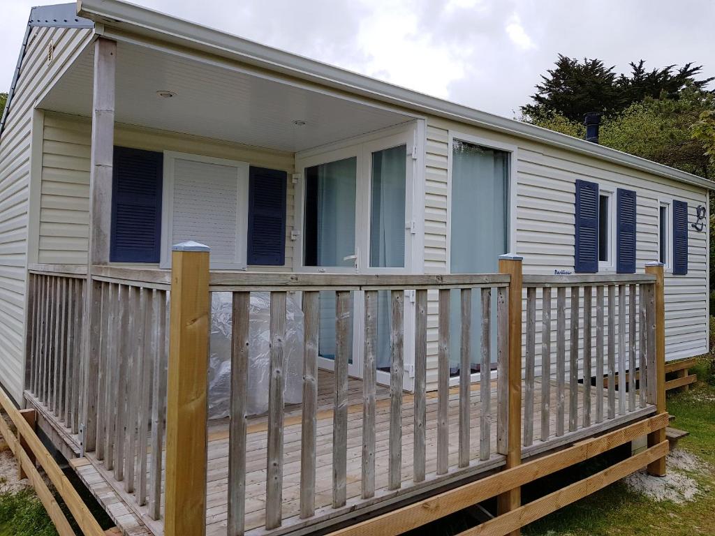 Bungalow de 2 chambres a Treflez avec jardin amenage