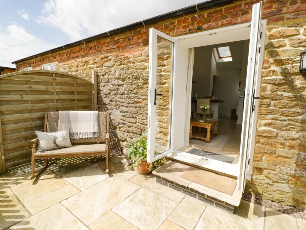 Oak Barn, Hellidon photo 8