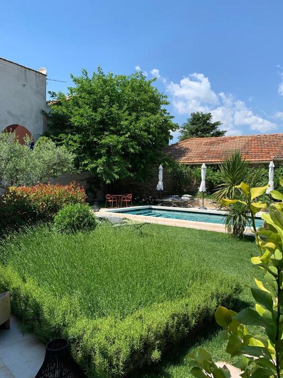 Le petit hotel - 4