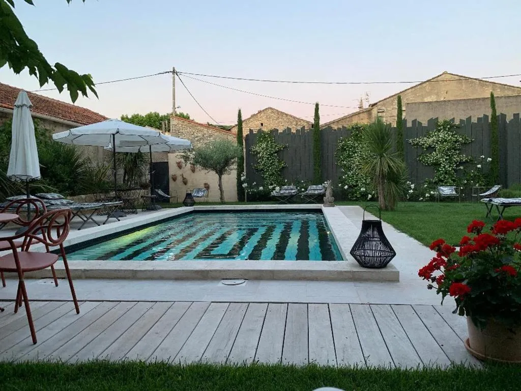 Le petit hotel, hotel in Saint-Rémy-de-Provence