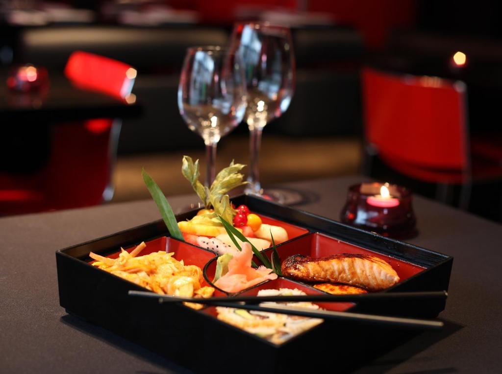 อาหารและเครื่องดื่ม