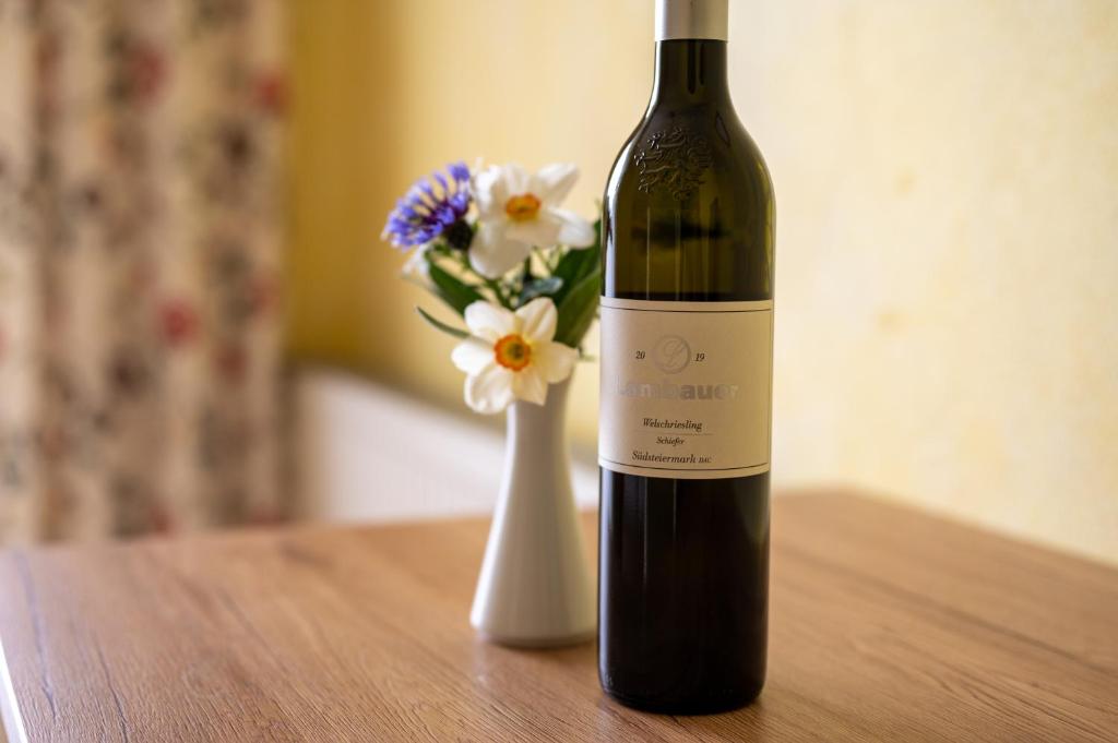 Weingut Lambauer - 5