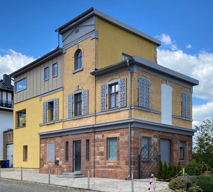 Ferienwohnung Zum Saaletalblick — Hotel in Leipzig