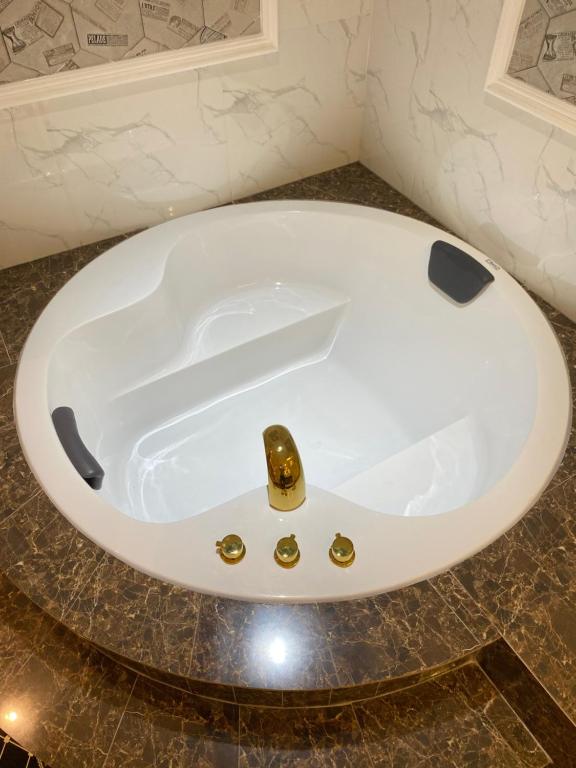 Phước Hưng 1 Hotel