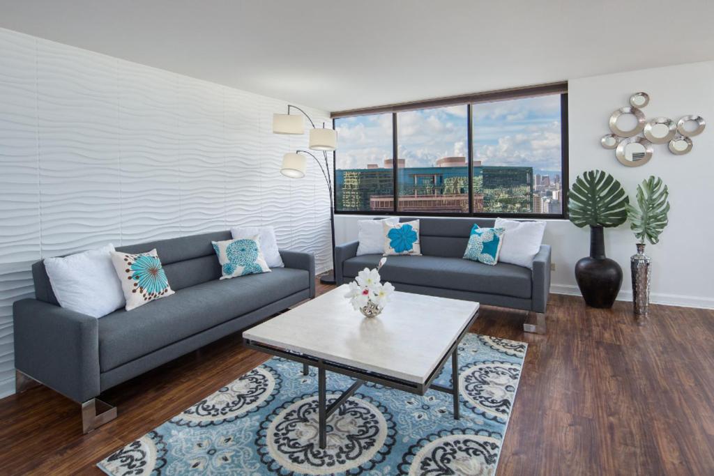 Waikiki Monarch Hotel