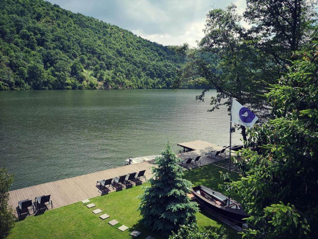 Nautica Bahna — Hotel in Orsova