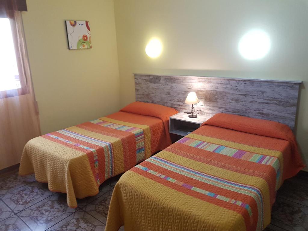 Hostal Virgen Del Rocío - 2