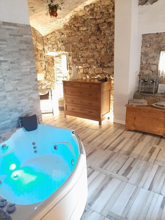 La grotta dell'Antica Calvasino - Jacuzzi - 1