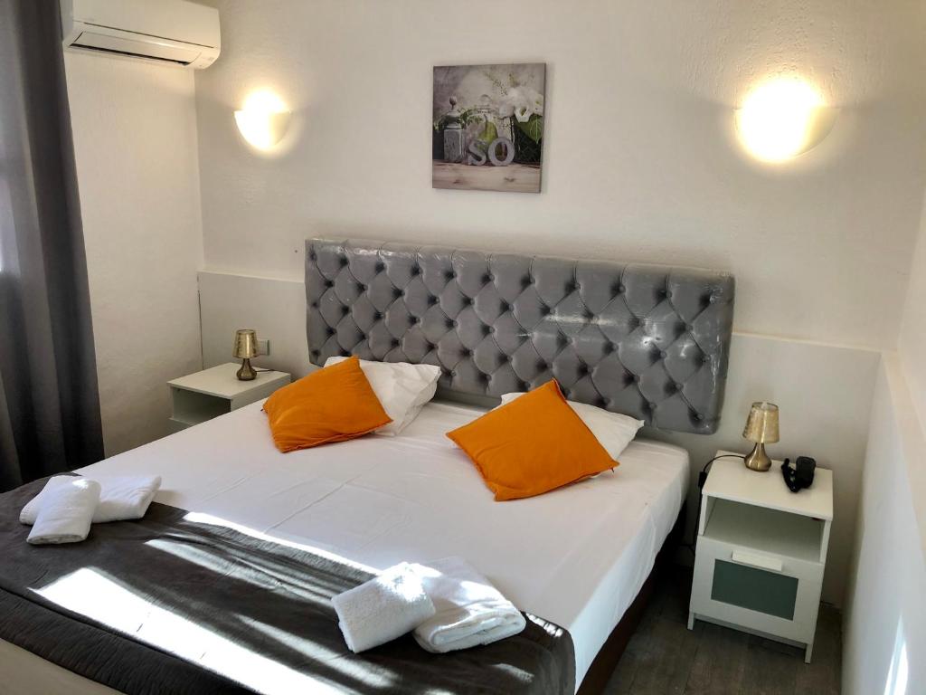 Le Castelet — Hotel in Saintes-Maries-de-la-Mer